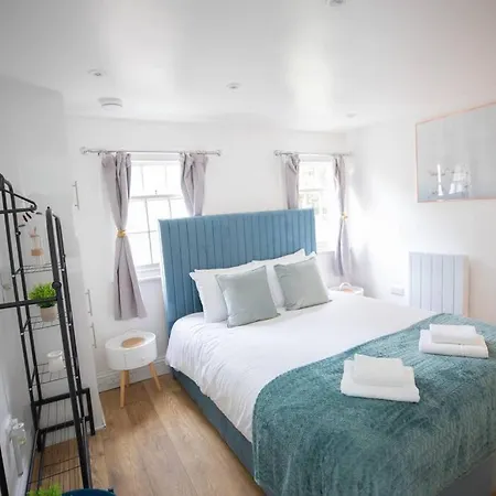 Perfect Location 4Bed 2 Bath Spacious Apartment Londra Esterno foto